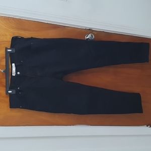 A NWOT black Levis Chinos pants in pristine condition! W36 L30 Slim Taper!